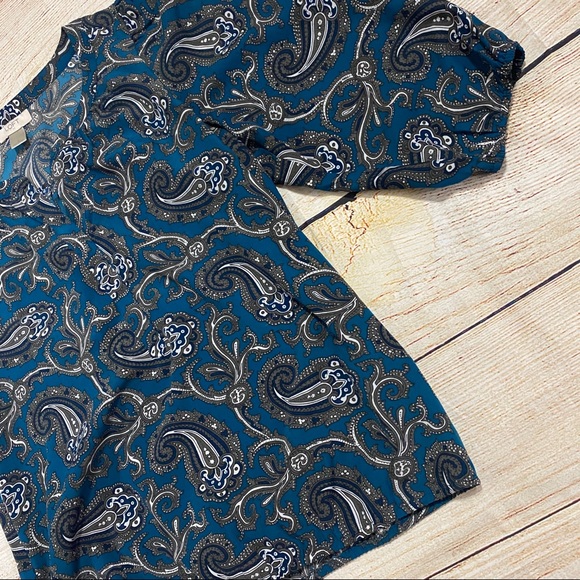 👚Ann Taylor LOFT Paisley Blouse - Picture 4 of 5